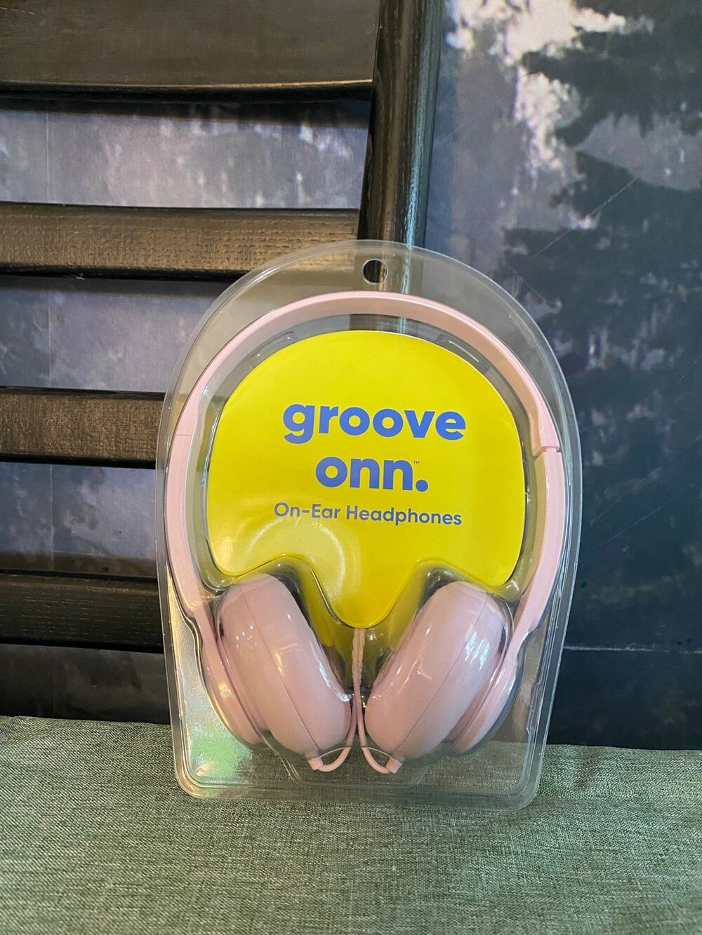 Groove onn. On-Ear Wired Headphones with 3.5mm Jack - Light Pink